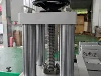Lave-bouteilles automatique