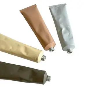 Remplissage de tubes en aluminium